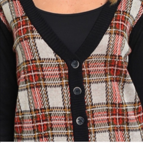 🍀NWT Red,black and white argyle sweater S M L BTS - Picture 4 of 4